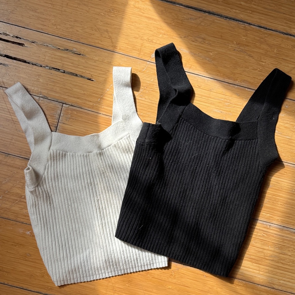 Set of 2 Abercrombie Ribbed Knit Tank Top - Black and White